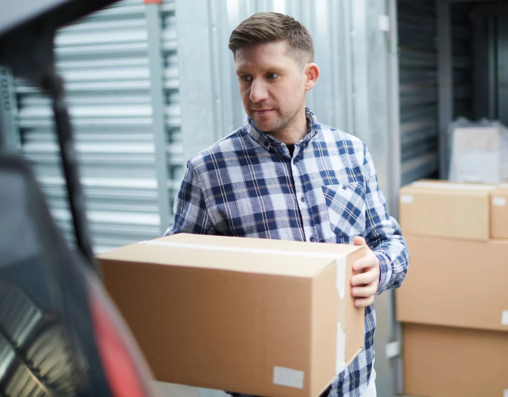 Ohio, reserve a self-storage unit, eefbabeaedede, storage units in Ohio, furniture, bedroom